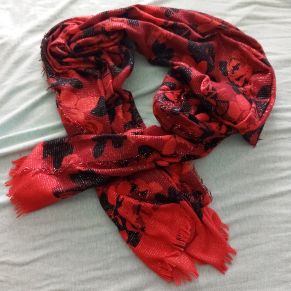 Red Rose/Floral Scarf